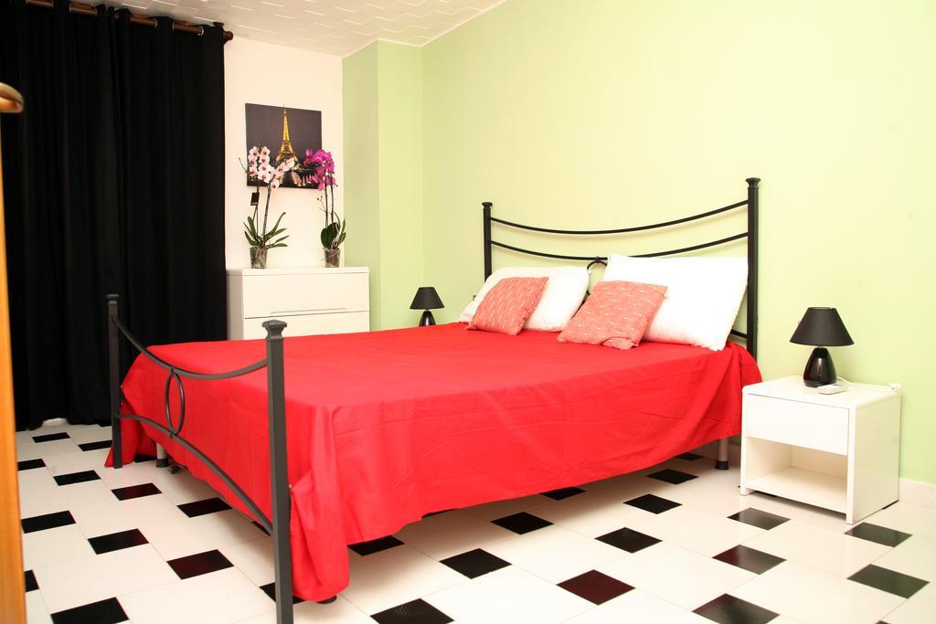 De Amicis Apartment 卡利亚里 客房 照片